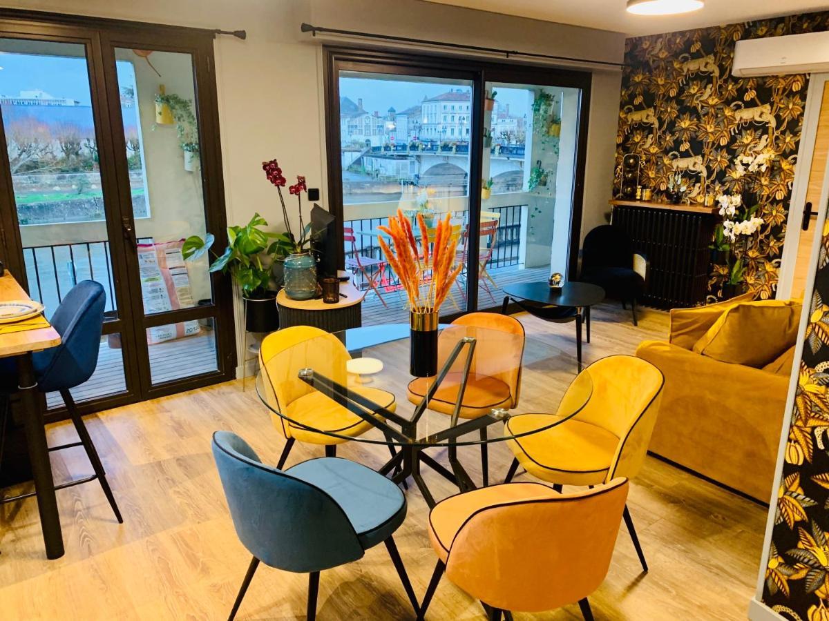 "Au Fil De La Charente" - Coeur De Saintes - Wifi Clim - Classe 4 Etoiles - 4 Pers Exterior foto